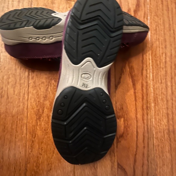 Easy Spirit Women's Sparkle Slip-On Sneakers - Dark Purple and Black - Picture 3 of 6